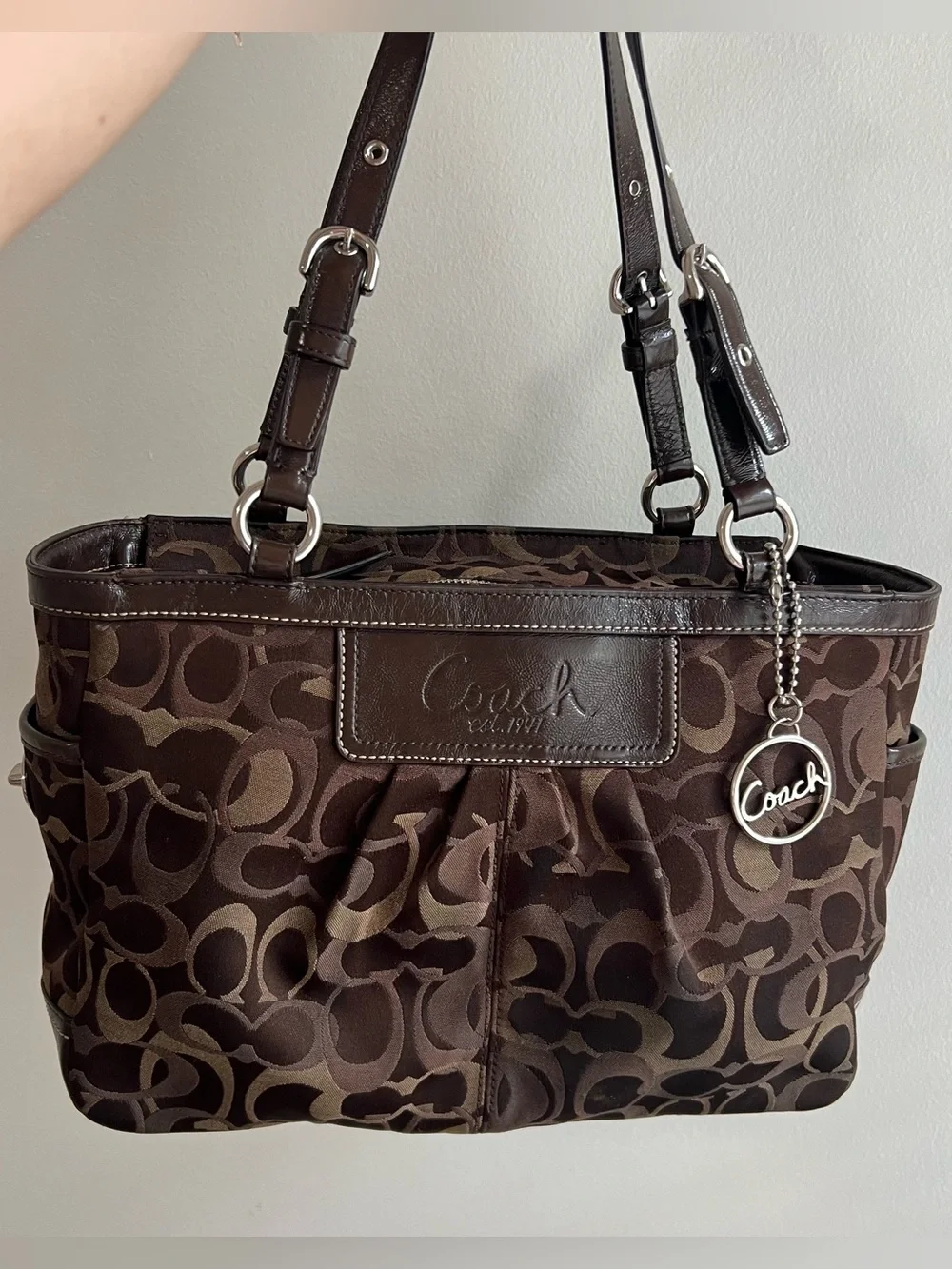 Coach Signature Brown Optic Signature Gallery Tote Shoulder Bag